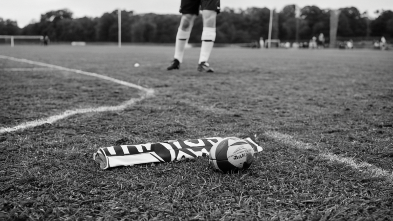 Banc de touche raconte souvent match avant commentaire featured