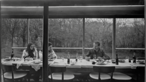 Campus repas soir vient pour manger puis pour ne pas rentrer seul featured