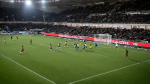 Coupes asie feminine stades remplis bascule featured