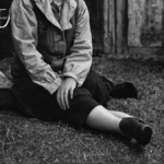 Sortir sans subir foule formats culturels calmes se glissent entre maison et cohue featured