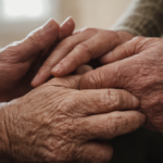 Apres 50 ans aider autres seniors travail featured