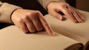 Le braille candidat au patrimoine de l’humanité : un savoir-faire né à Paris, à 20 ans