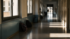Santé mentale des ados : 482 filles sur 100 000 hospitalisées, le chiffre qui doit alerter sans affoler