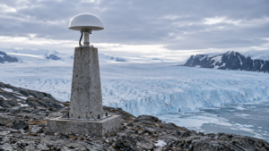 Fonte des glaces : la Terre s’arrondit et ses pôles montent deux fois plus vite