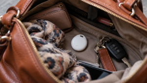 Pourquoi airtag sonne tout seul anti pistage featured